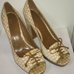 Coach Signature Corey Brown/Cream Open Toe Platform Sandals. 8